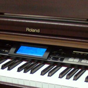 Roland KR 103 Digital Piano