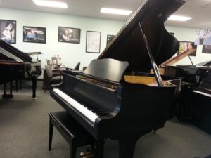 Yamaha C3 Satin Piano