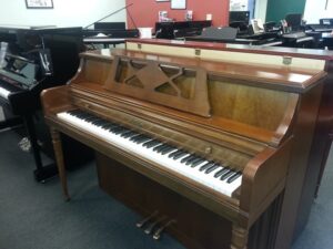 Wurlitzer Console Piano