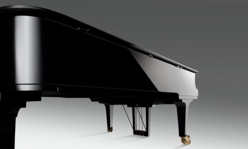 Yamaha CFX Piano