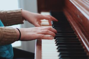 How To Conquer Shaky Hands While Playing Piano