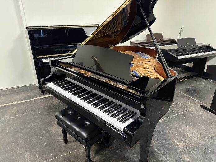 Used Kawai KG-2D Grand Piano in Polished Ebony