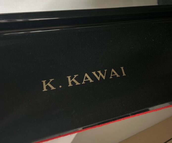 Kawai GE-30 baby grand piano in polished ebony finish