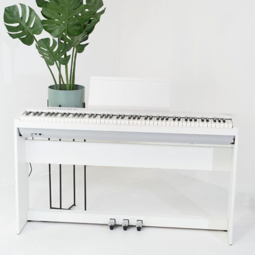 Roland FP-30X Bundle - White Portable Digital Piano