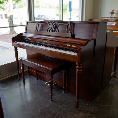 Wurlitzer 2270A Mah 42" Upright Piano