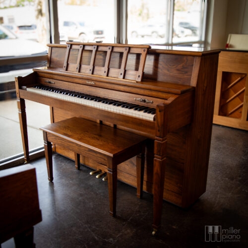 Baldwin 725 CO 42" Upright Piano