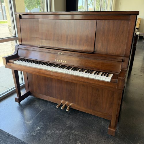 Yamaha W102 WAL 52" Upright Piano
