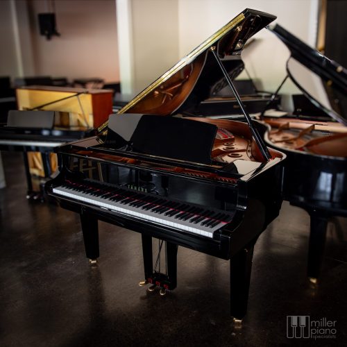 Yamaha C2X PE 5'8" Grand Piano