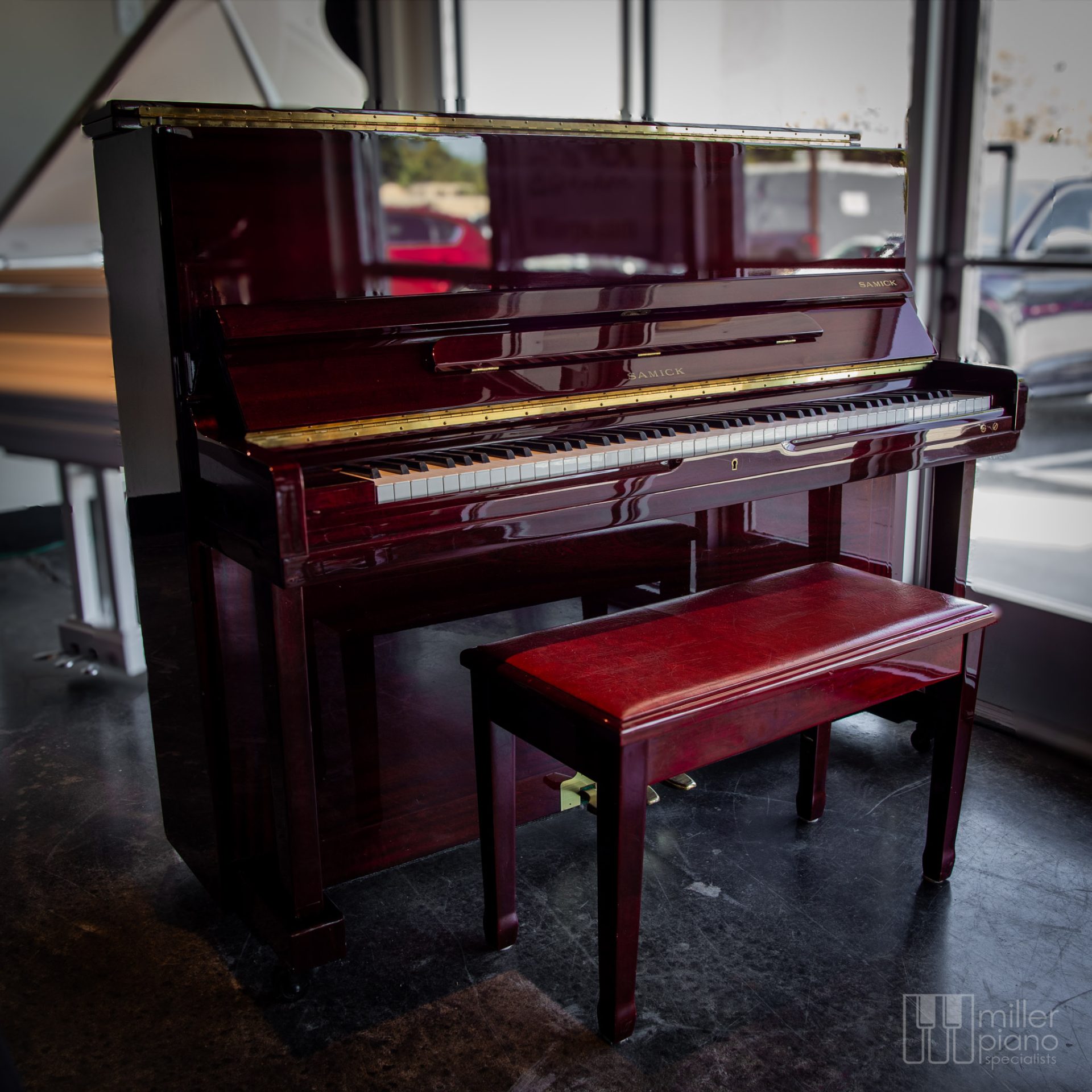 Samick SU-121B PMAH 48" Upright Piano